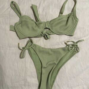 Monday Swimwear Green Maui Top and Cala Conta Bottom (V/L)
